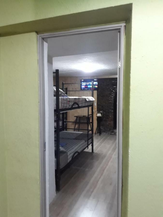 Avlabari Hostel Tbilisi ภายนอก รูปภาพ