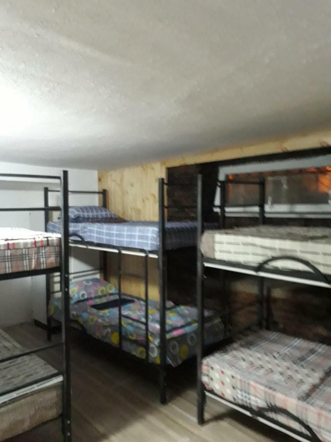 Avlabari Hostel Tbilisi ภายนอก รูปภาพ